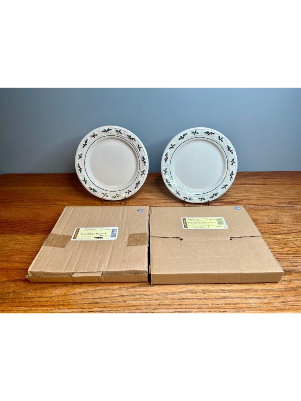 New In Box  Set of 2 Longaberger Woven Traditions Holly 9" Luncheon Plate